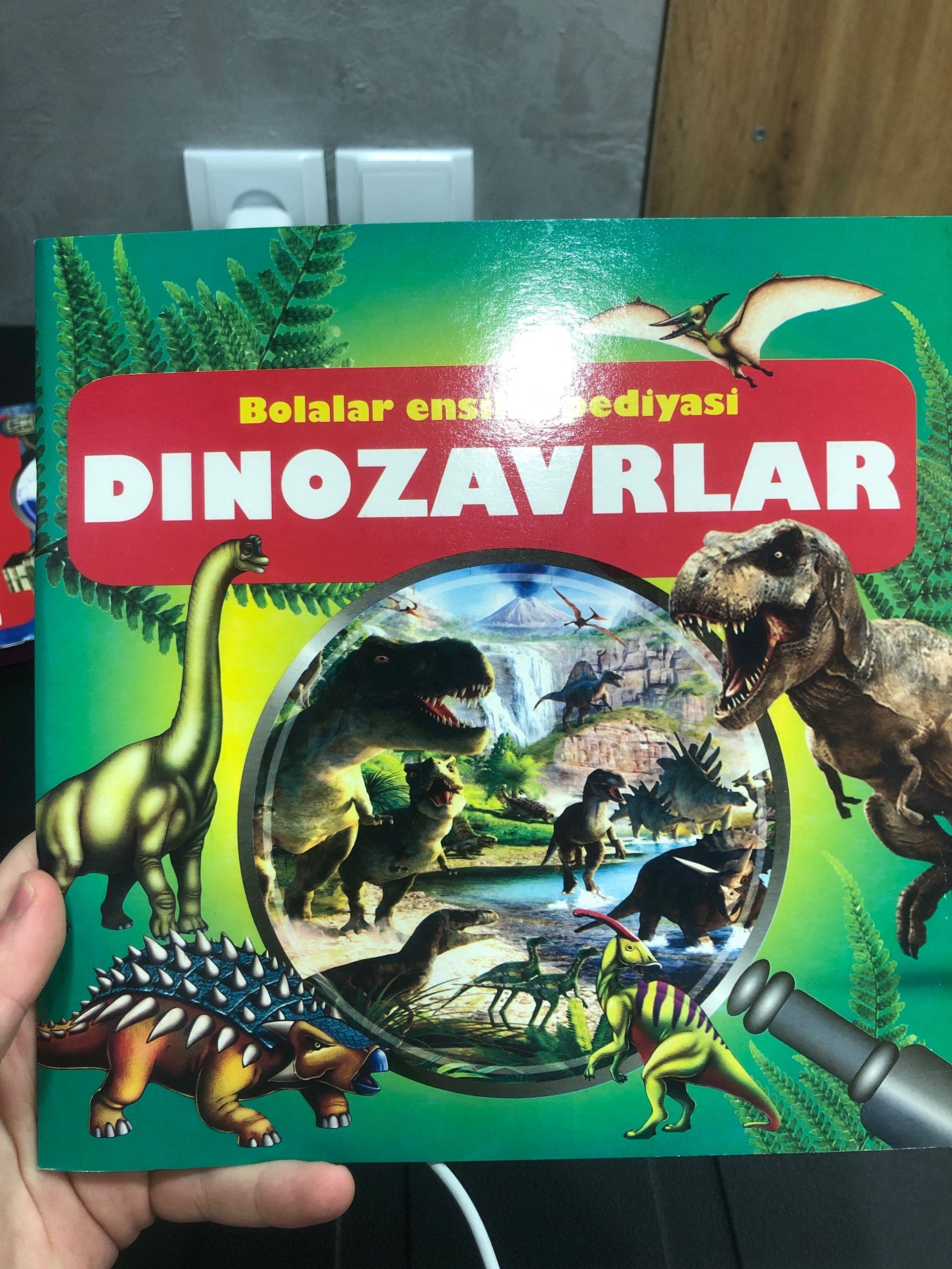 dinozavrlar